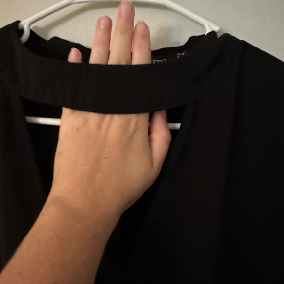 Boohoo plus size Keyhole top - Picture 3 of 3